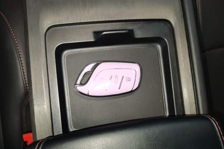 Used Roewe i5 2023 1.5L CVT Luxury Edition Interior 1