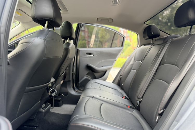 Used Roewe i5 2023 1.5L CVT Luxury Edition Interior 2