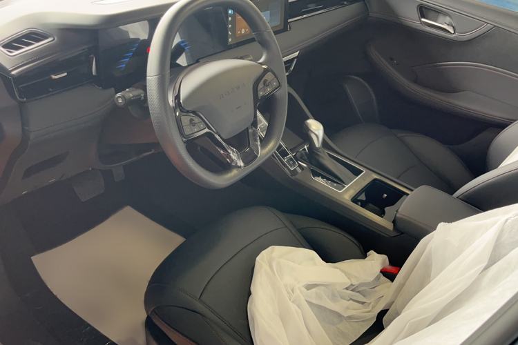 Used Roewe i5 2023 1.5L CVT Luxury Edition Interior 2