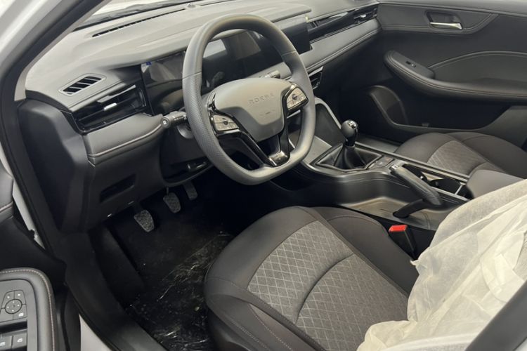 Used Roewe i5 2023 1.5L Manual Comfort Edition Interior 3