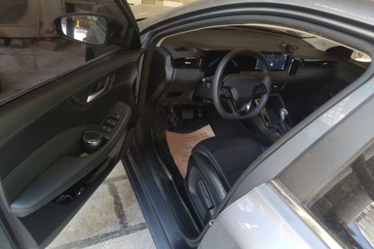 Used Roewe i5 2023 1.5L CVT Luxury Edition Interior 3