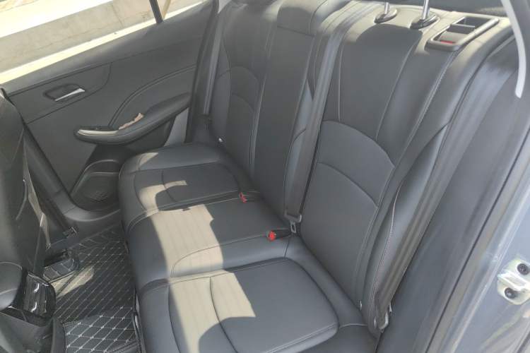 Used Roewe i5 2023 1.5L CVT Luxury Edition Interior 4