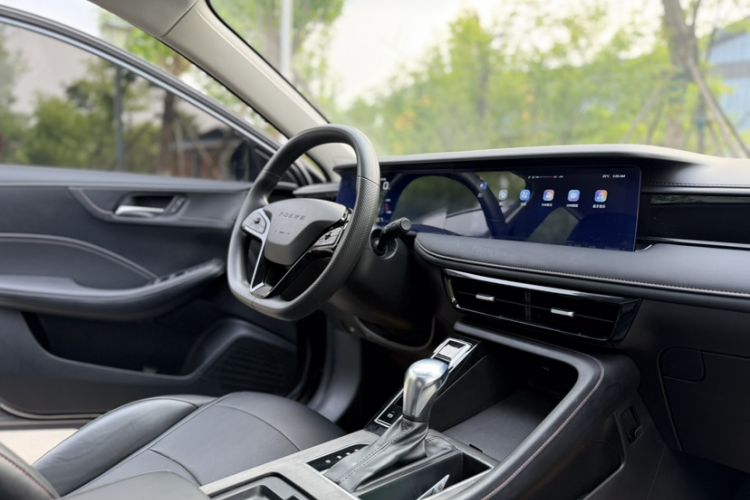 Used Roewe i5 2023 1.5L CVT Luxury Edition Interior 4