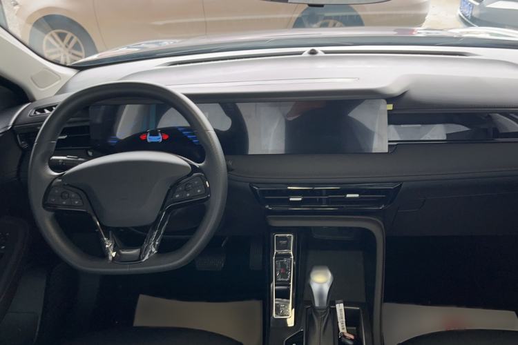 Used Roewe i5 2023 1.5L CVT Luxury Edition Interior 4