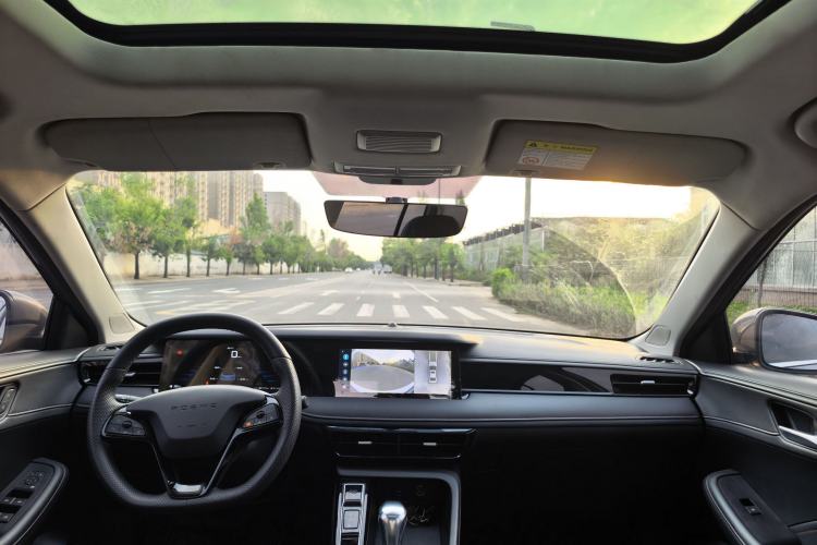 Used Roewe i5 2023 1.5L CVT Luxury Edition Interior 4