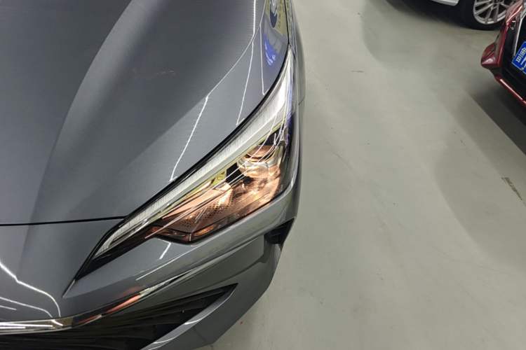 Used Roewe i5 2023 1.5L Manual Comfort Edition Left Front Headlight