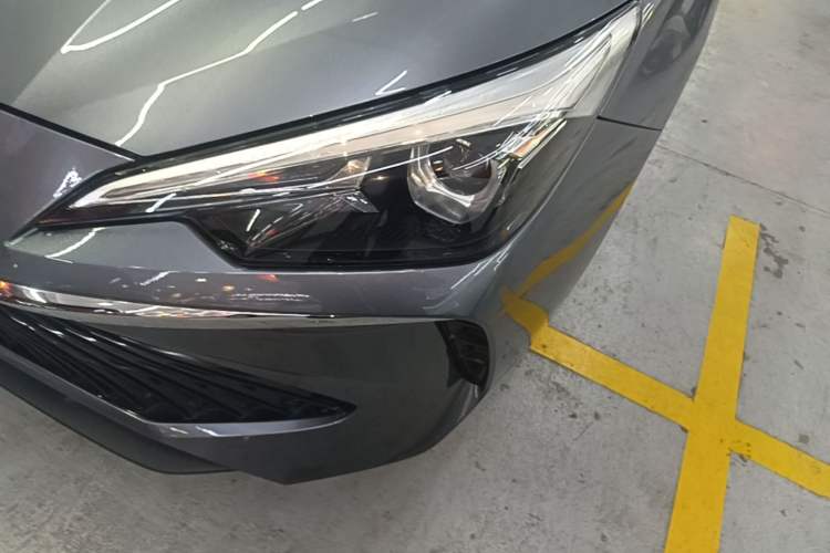 Used Roewe i5 2023 1.5L Manual Comfort Edition Left Front Headlight