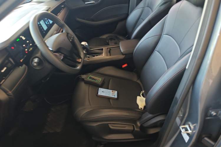 Used Roewe i5 2023 1.5L CVT Luxury Edition Left Front Seat