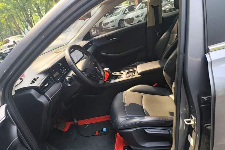 Used Roewe i5 2023 1.5L CVT Luxury Edition Left Front Seat