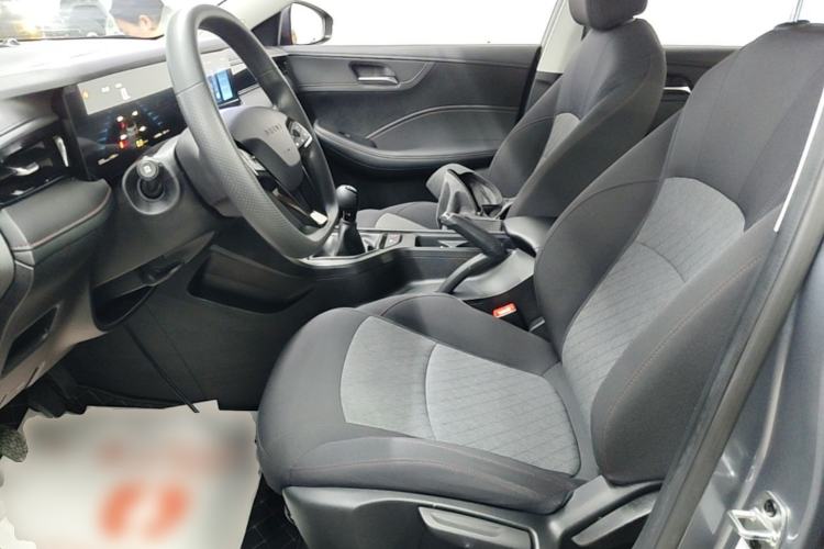 Used Roewe i5 2023 1.5L Manual Comfort Edition Left Front Seat