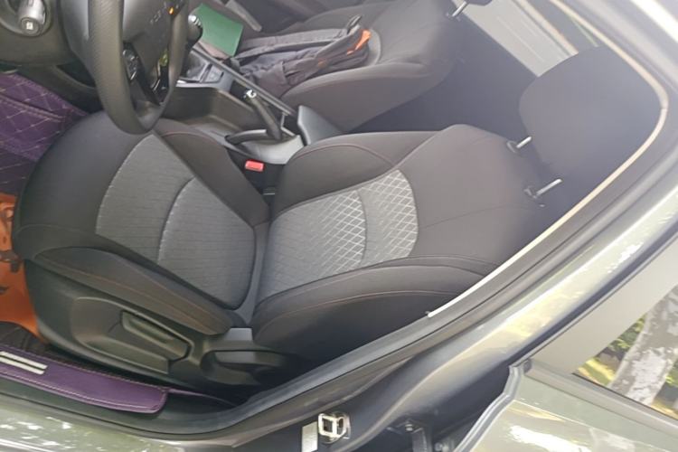 Used Roewe i5 2023 1.5L Manual Comfort Edition Left Front Seat