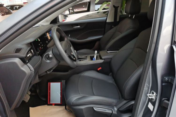 Used Roewe i5 2023 1.5L CVT Luxury Edition Left Front Seat