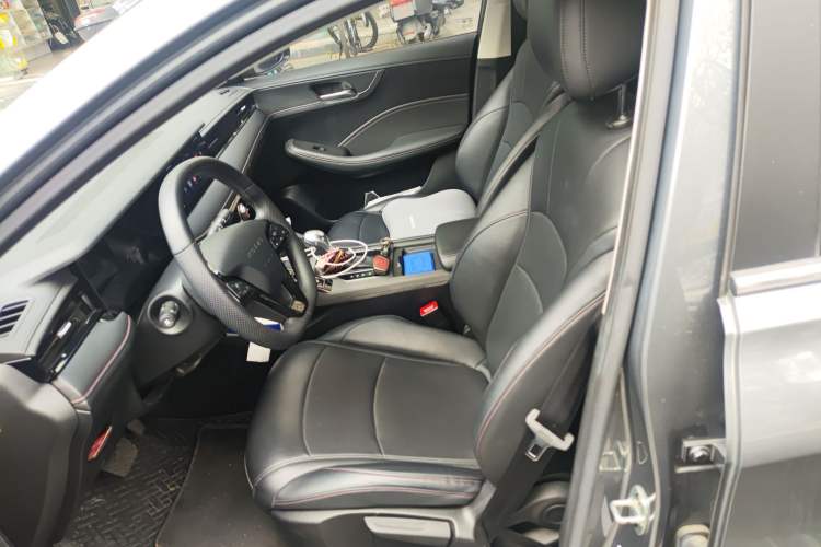 Used Roewe i5 2023 1.5L CVT Luxury Edition Left Front Seat