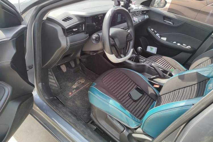 Used Roewe i5 2023 1.5L Manual Comfort Edition Left Front Seat