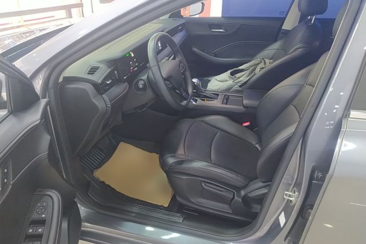 Used Roewe i5 2023 1.5L CVT Luxury Edition Left Front Seat