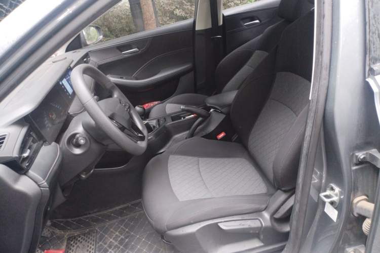 Used Roewe i5 2023 1.5L Manual Comfort Edition Left Front Seat