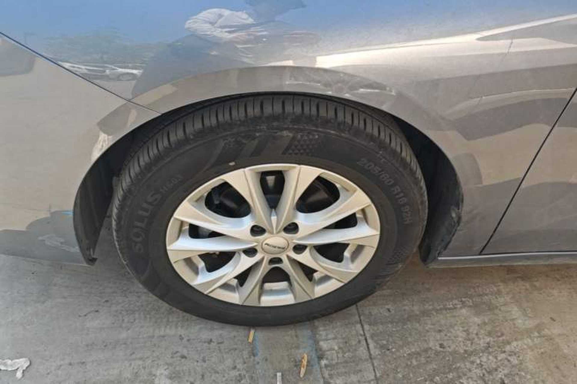Used Roewe i5 2023 1.5L CVT Luxury Edition Left Front Wheel Hub