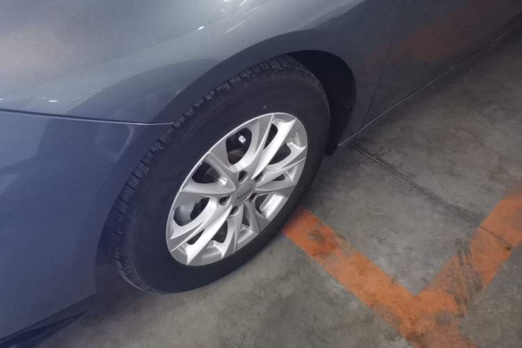 Used Roewe i5 2023 1.5L Manual Comfort Edition Left Front Wheel Hub