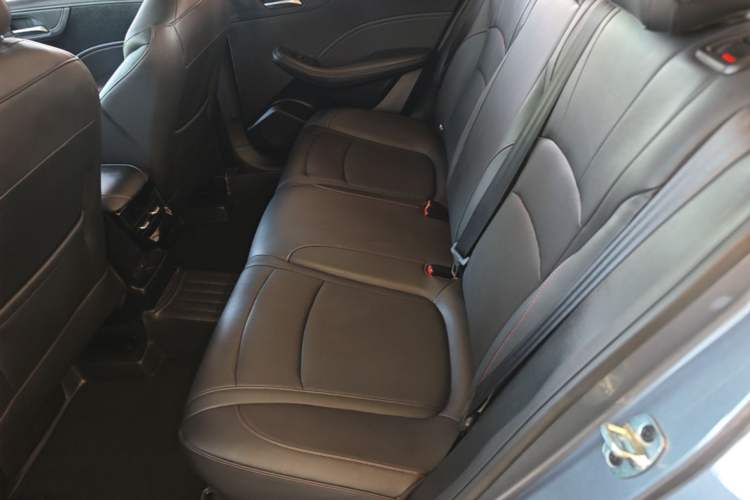 Used Roewe i5 2023 1.5L CVT Luxury Edition Left Rear Seat