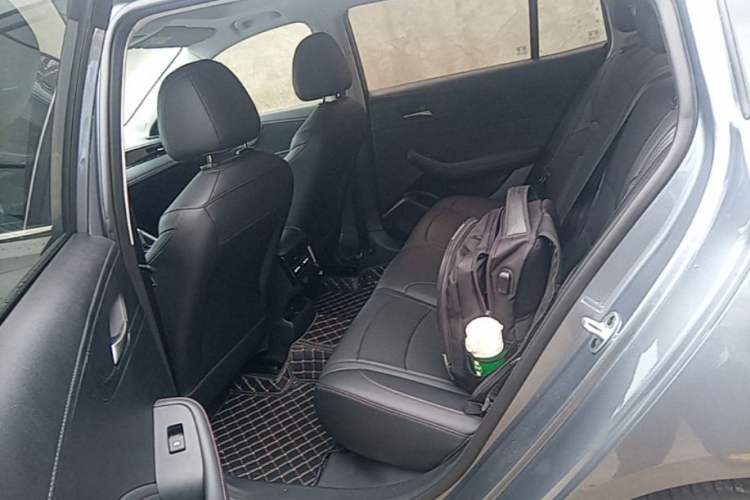 Used Roewe i5 2023 1.5L CVT Luxury Edition Left Rear Seat