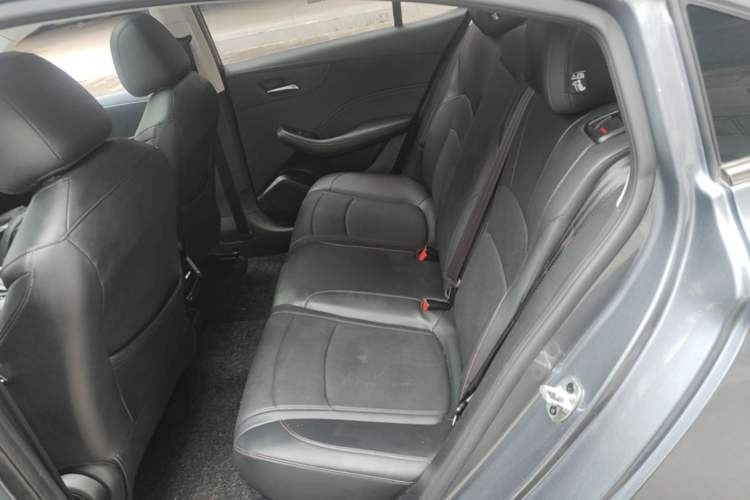 Used Roewe i5 2023 1.5L CVT Luxury Edition Left Rear Seat