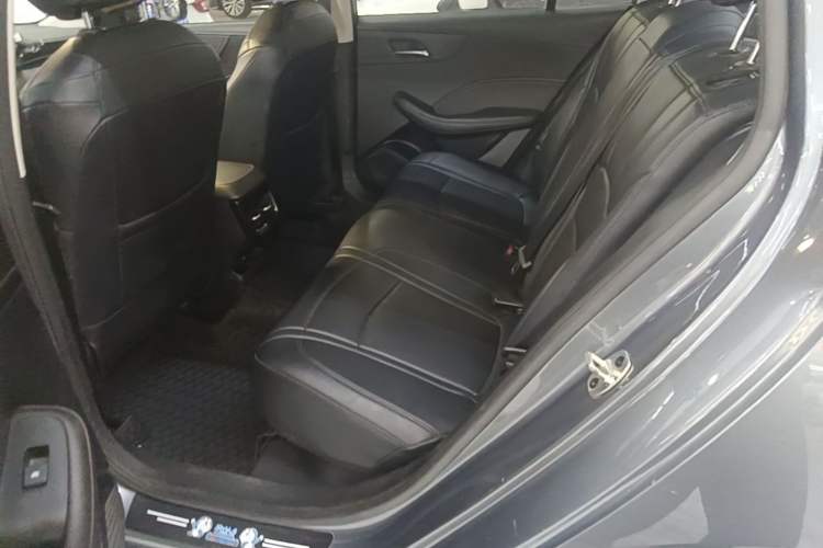 Used Roewe i5 2023 1.5L Manual Comfort Edition Left Rear Seat