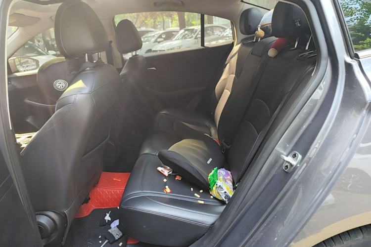Used Roewe i5 2023 1.5L CVT Luxury Edition Left Rear Seat
