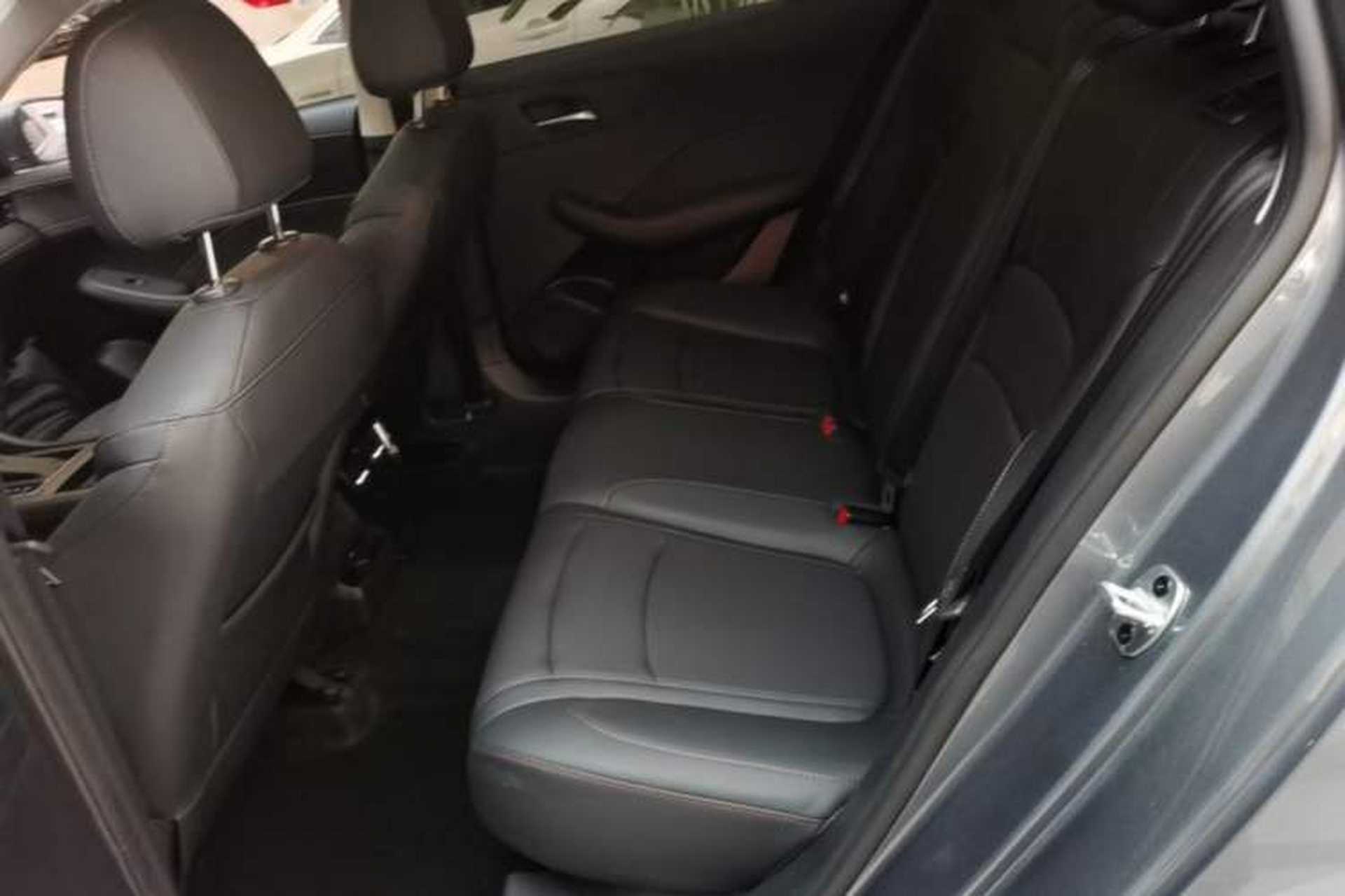 Used Roewe i5 2023 1.5L CVT Luxury Edition Left Rear Seat