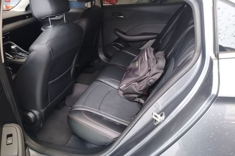 Used Roewe i5 2023 1.5L CVT Luxury Edition Left Rear Seat