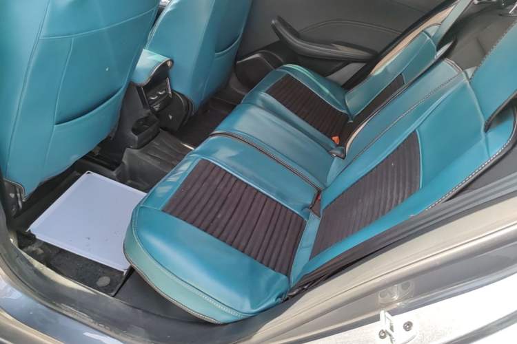 Used Roewe i5 2023 1.5L Manual Comfort Edition Left Rear Seat