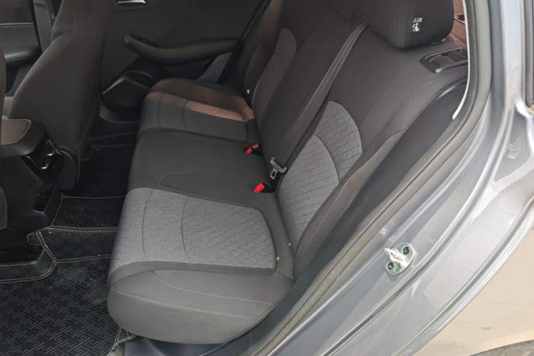 Used Roewe i5 2023 1.5L Manual Comfort Edition Left Rear Seat