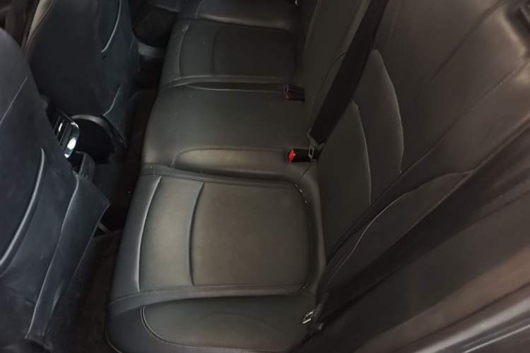 Used Roewe i5 2023 1.5L CVT Luxury Edition Left Rear Seat