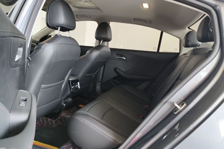 Used Roewe i5 2023 1.5L CVT Luxury Edition Left Rear Seat