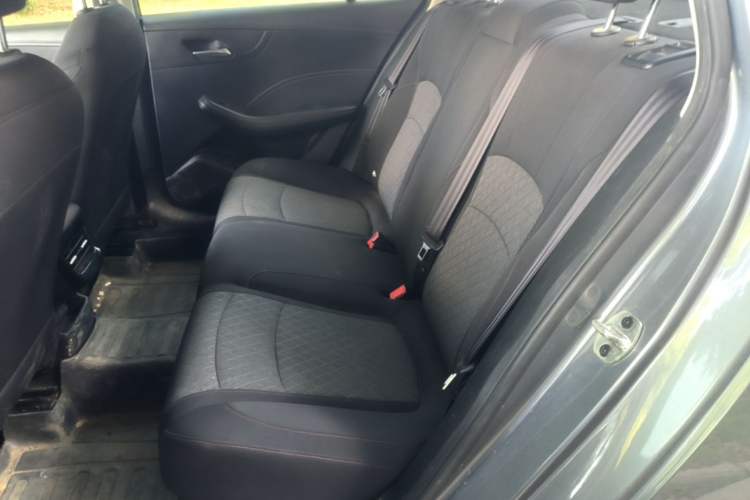 Used Roewe i5 2023 1.5L Manual Comfort Edition Left Rear Seat