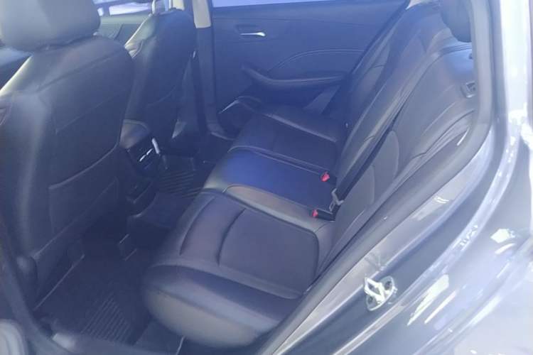 Used Roewe i5 2023 1.5L CVT Luxury Edition Left Rear Seat