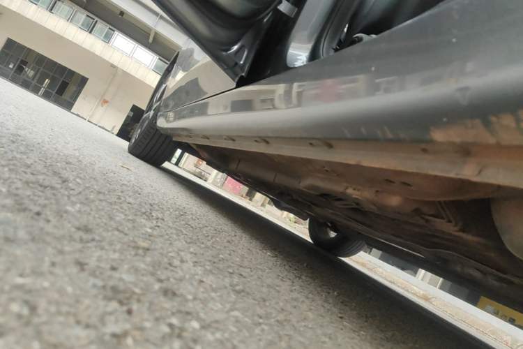 Used Roewe i5 2023 1.5L CVT Luxury Edition Left Side Sill