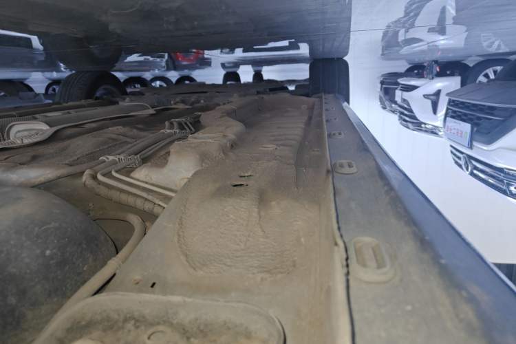 Used Roewe i5 2023 1.5L CVT Luxury Edition Left Side Sill