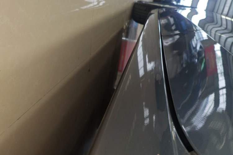 Used Roewe i5 2023 1.5L Manual Comfort Edition Left Side Sill