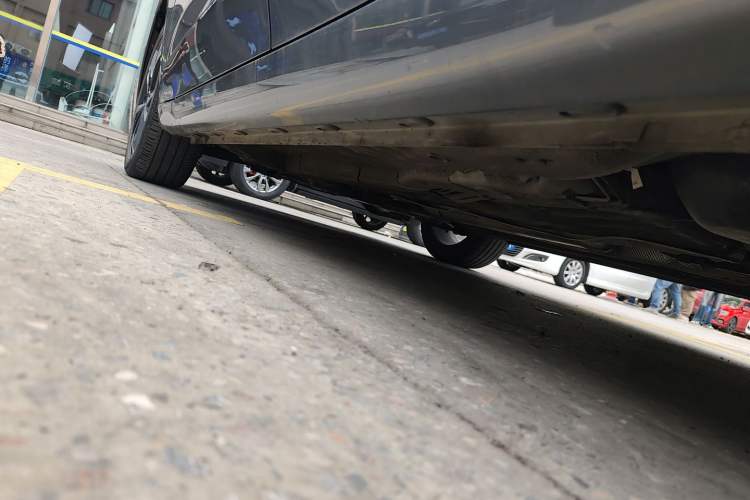 Used Roewe i5 2023 1.5L CVT Luxury Edition Left Side Sill