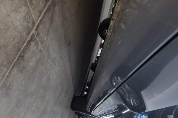 Used Roewe i5 2023 1.5L Manual Comfort Edition Left Side Sill