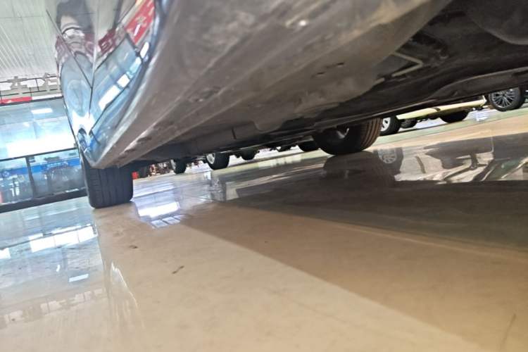 Used Roewe i5 2023 1.5L CVT Luxury Edition Left Side Sill