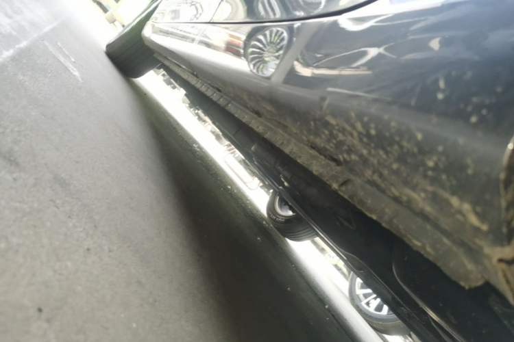 Used Roewe i5 2023 1.5L CVT Luxury Edition Left Side Sill