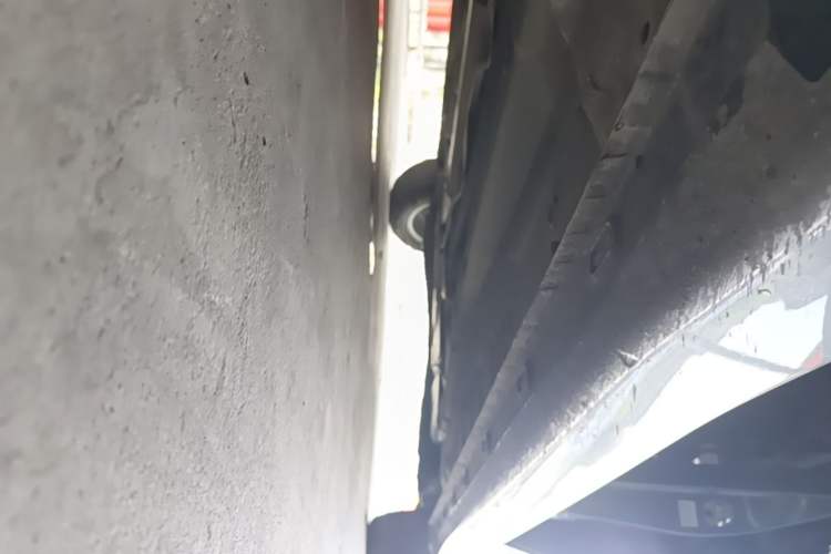 Used Roewe i5 2023 1.5L Manual Comfort Edition Left Side Sill