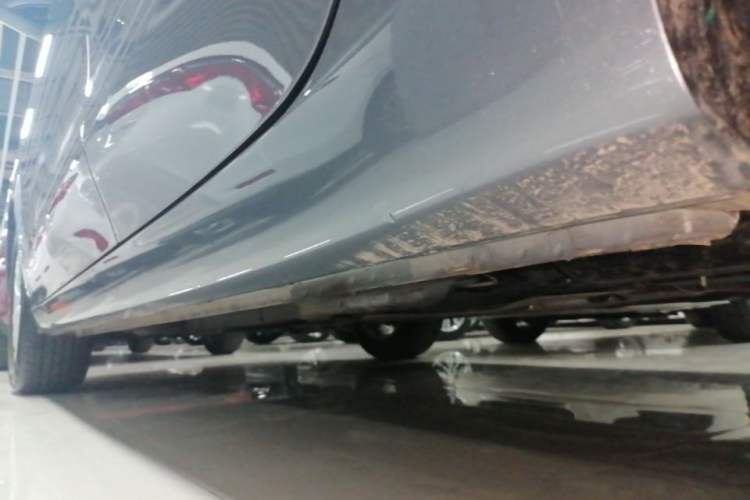 Used Roewe i5 2023 1.5L CVT Luxury Edition Left Side Sill