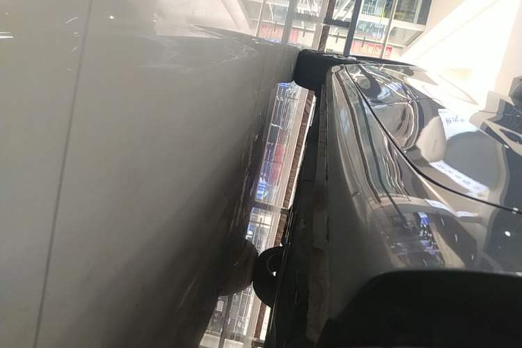 Used Roewe i5 2023 1.5L CVT Luxury Edition Left Side Sill