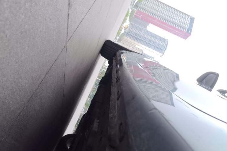Used Roewe i5 2023 1.5L CVT Luxury Edition Left Side Sill
