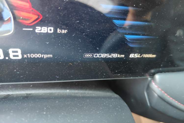 Used Roewe i5 2023 1.5L CVT Luxury Edition Odometer Close Up