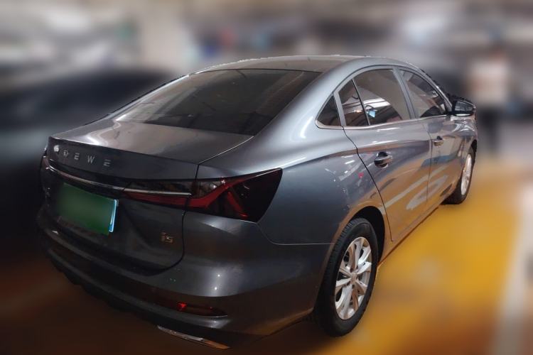 Used Roewe i5 2023 1.5L CVT Luxury Edition Rear Right 45 Deg