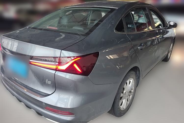 Used Roewe i5 2023 1.5L CVT Luxury Edition Rear Right 45 Deg