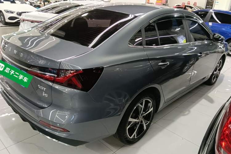 Used Roewe i5 2023 1.5L CVT Luxury Edition Rear Right 45 Deg